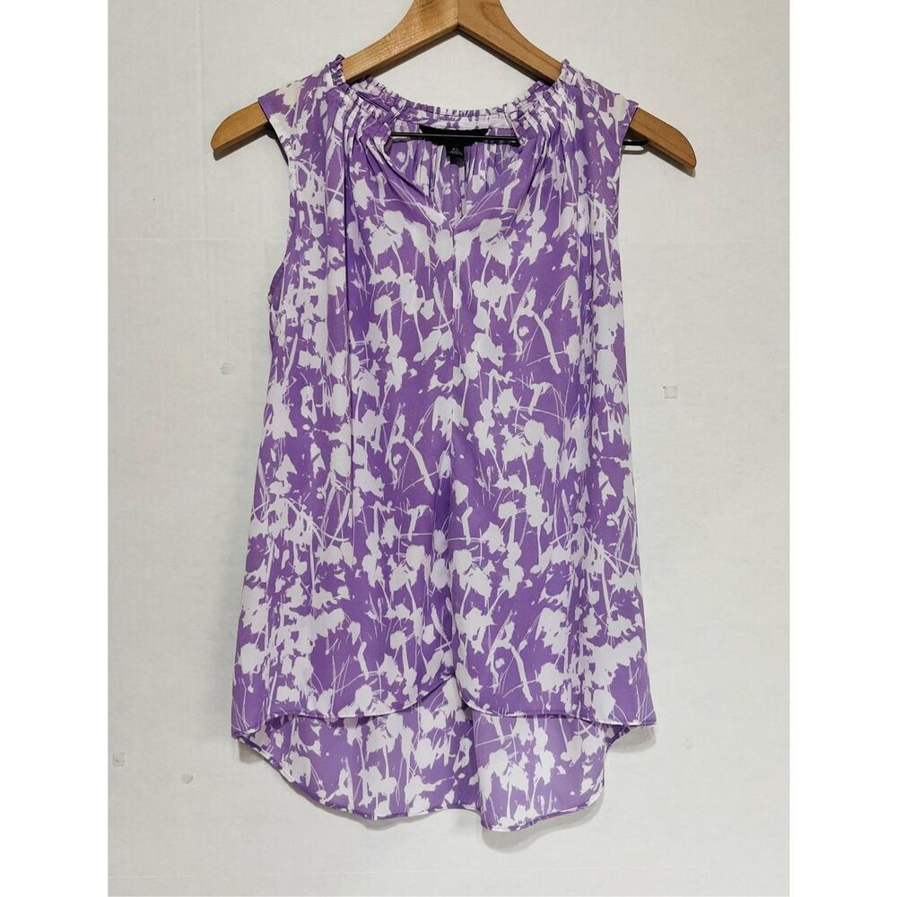 Simply Vera Vera Wang Lavender And White Sleeveless Top   Sz XS